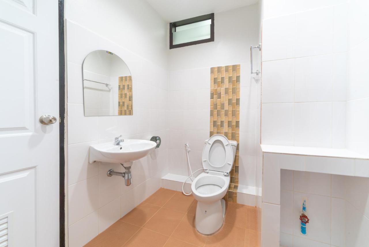 Saiyud Hostel Mae Hong Son Dış mekan fotoğraf